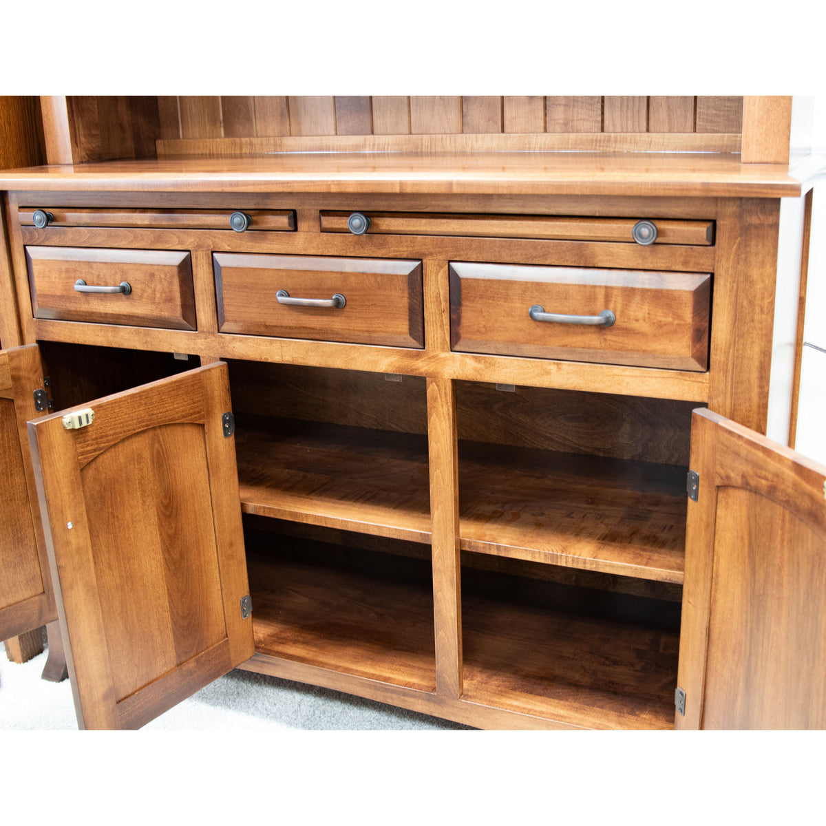 Kensington Oak Wood Hutch - 3-Door | S-14