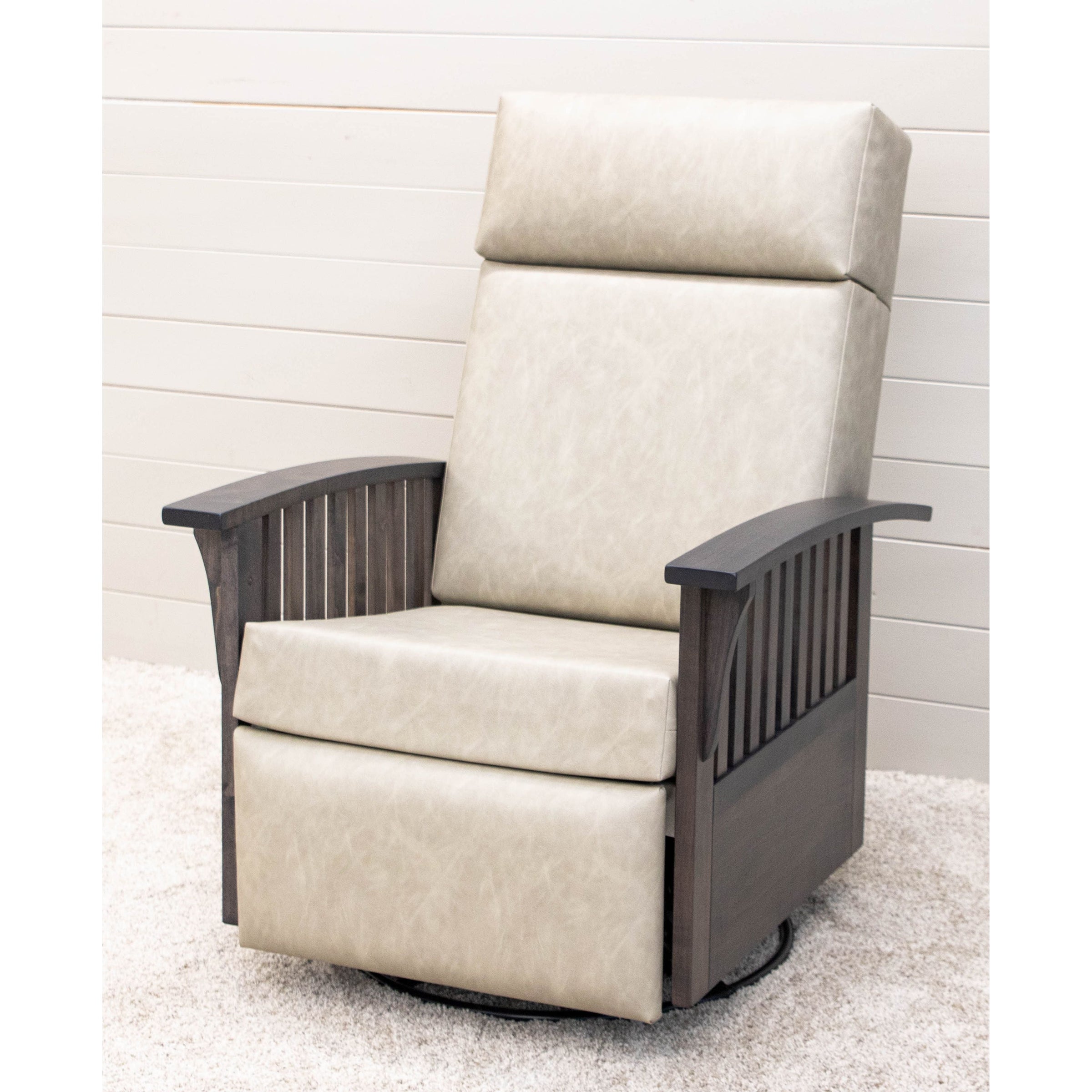 Amish Mission Swivel Glider Recliner with Maple Wood Arms | 4-148