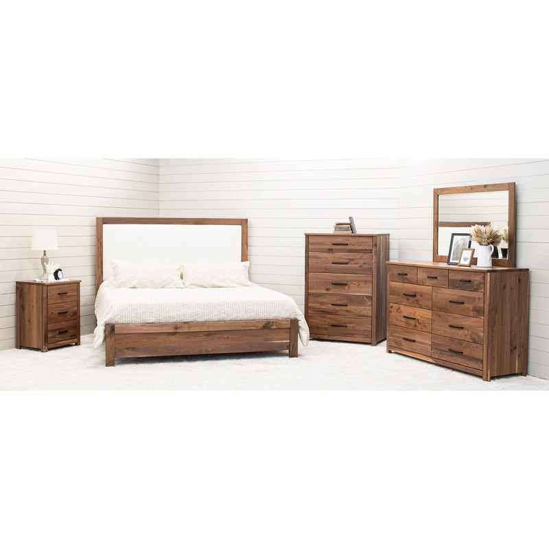 Hunters Amish 3-Drawer Nightstand