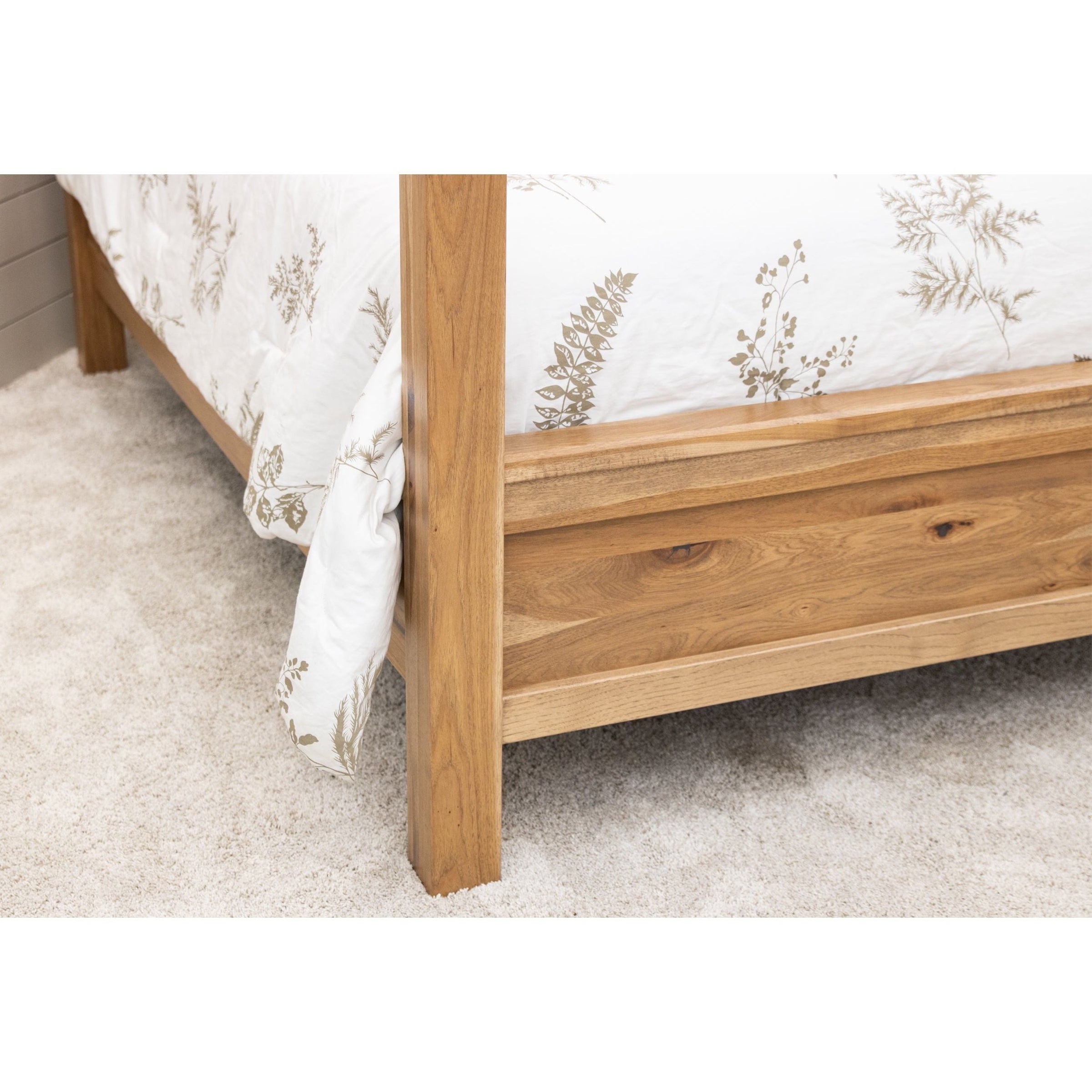 Jamestown Amish Four Poster Canopy Bed