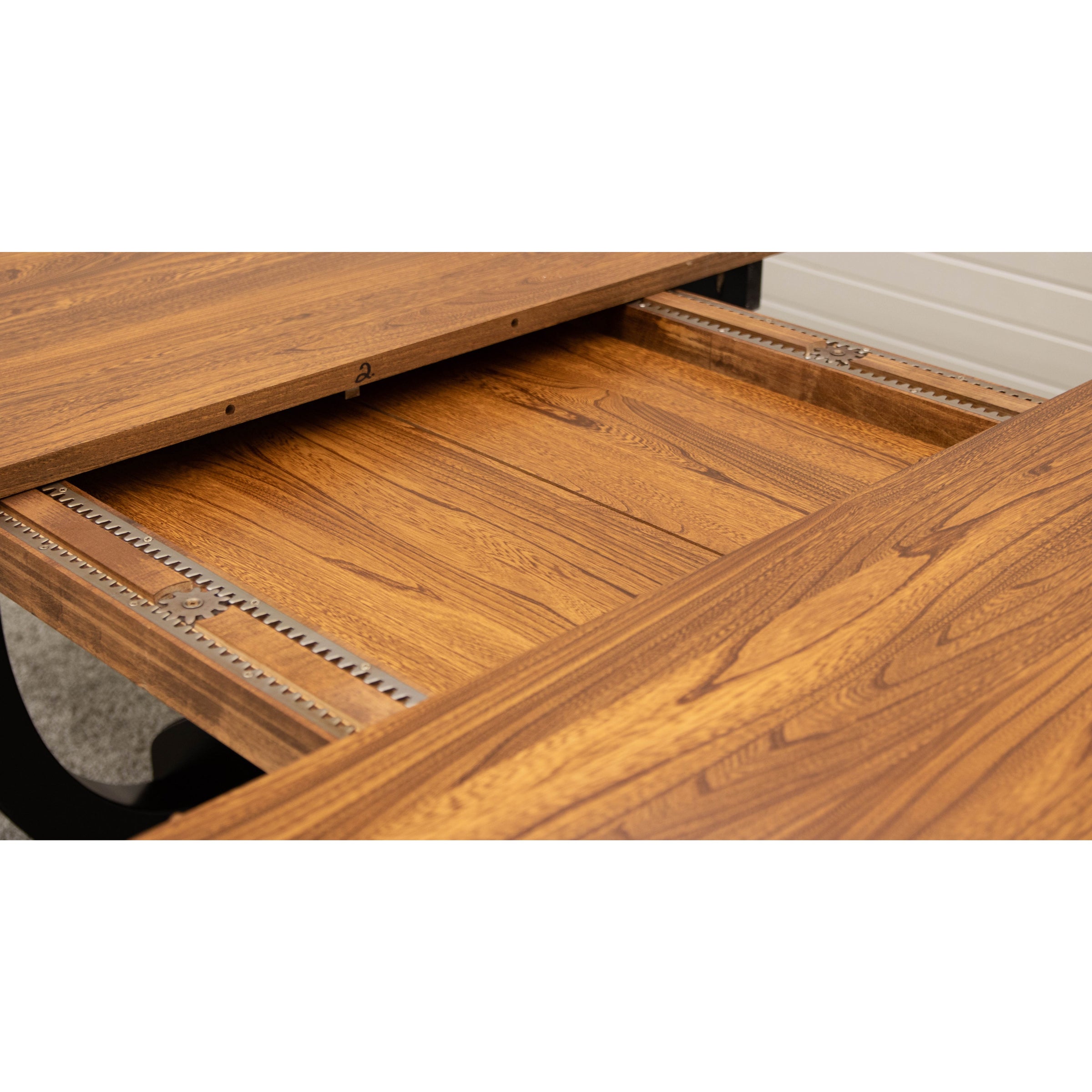 Bismark Extending Dining Table